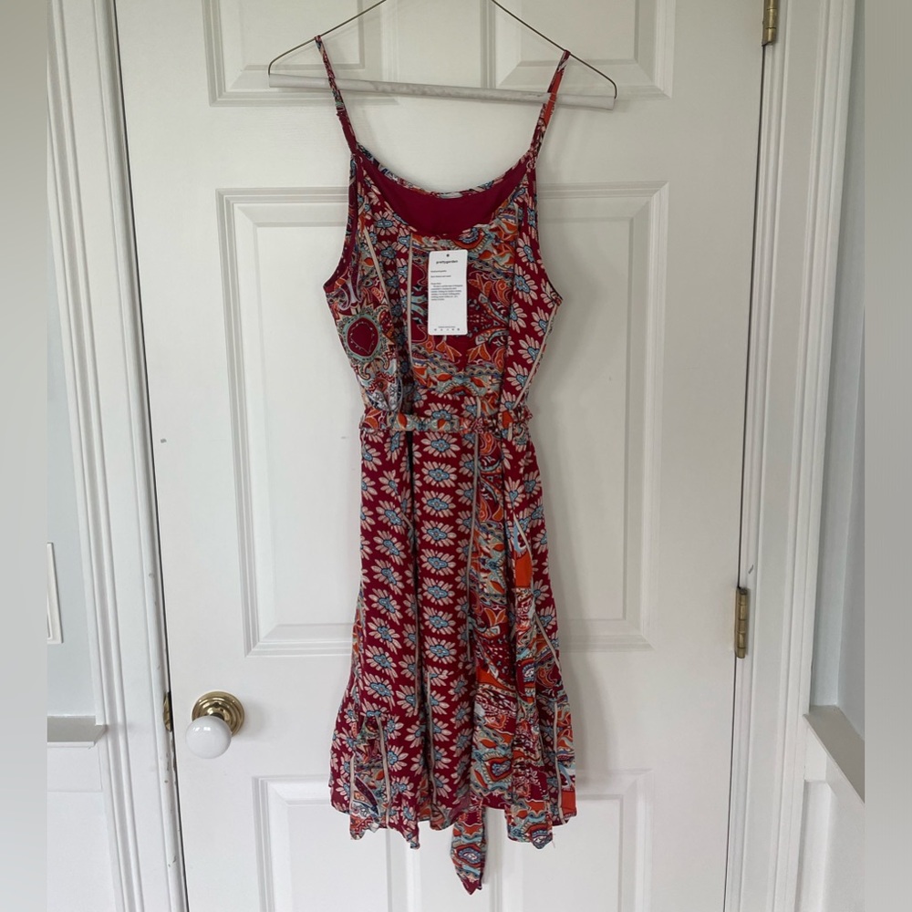 NWT Pretty Garden Paisley Dress